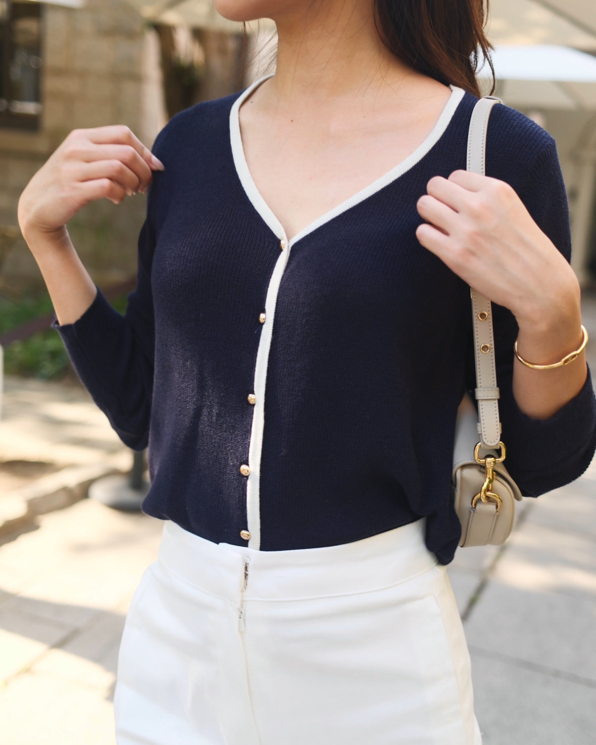 Lightweight Contrast Trim Cardigan